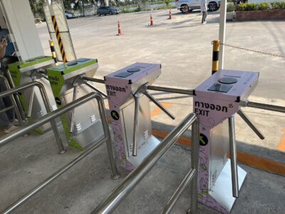 พิมพ์สติ๊กเกอร์ติดเครื่องกั้น 3 ขา