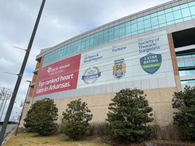 สติ๊กเกอร์ติดกระจกอาคารสูง