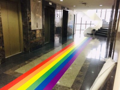 สติ๊กเกอร์ติดพื้น