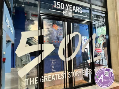 ร้านทำสติ๊กเกอร์ใสหมึกขาวติดกระจก ใกล้ฉัน