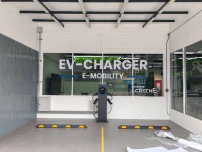 ป้ายสติ๊กเกอร์หน้าร้าน ไดคัท ขนาดใหญ่