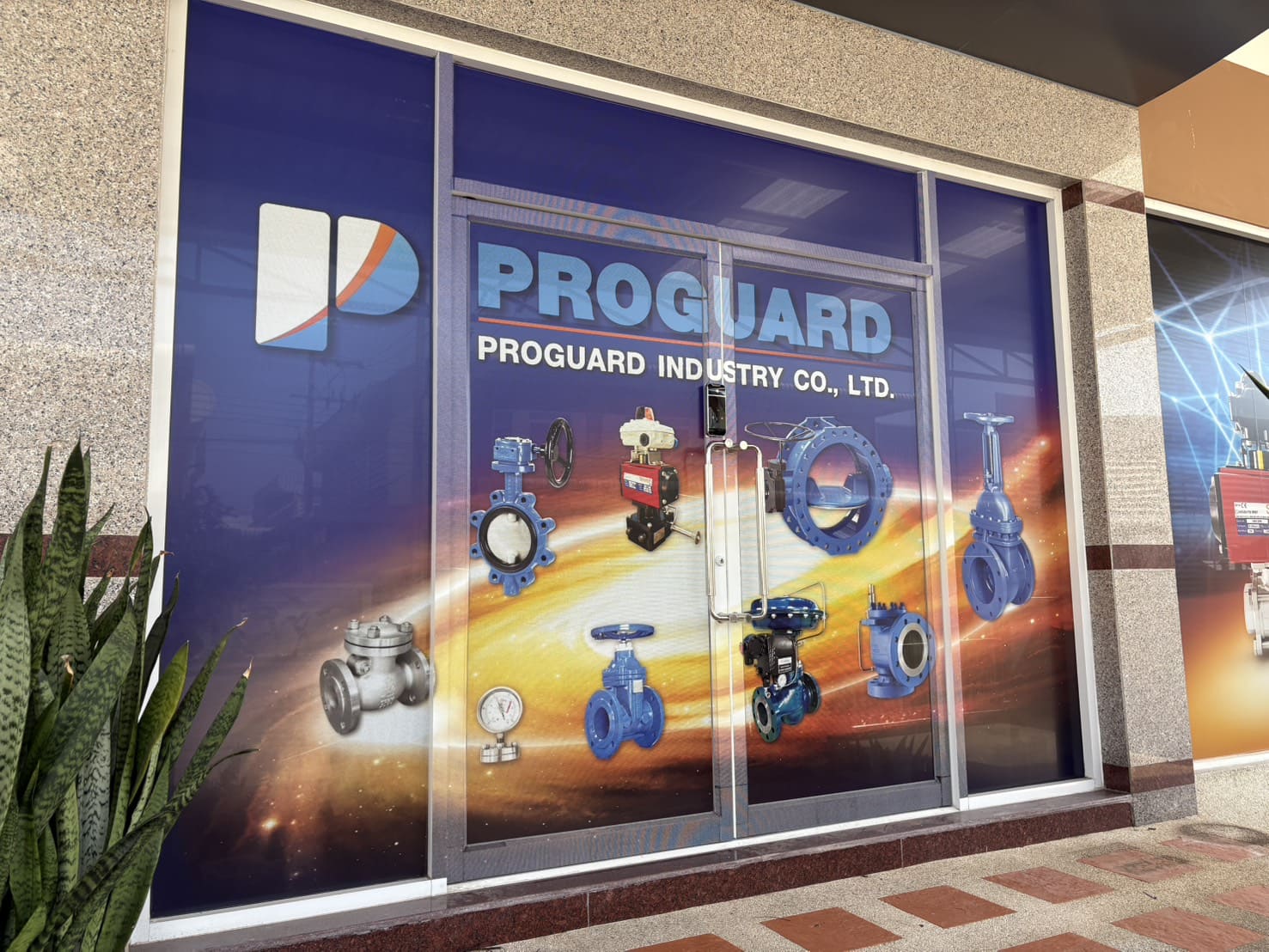 ร้านทำสติ๊กเกอร์ติดกระจกบานเลื่อน