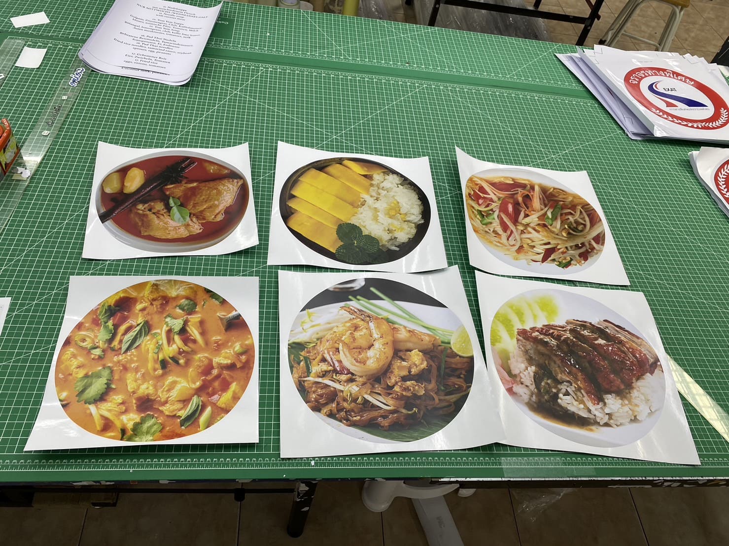 ป้ายเมนูอาหารติดผนัง