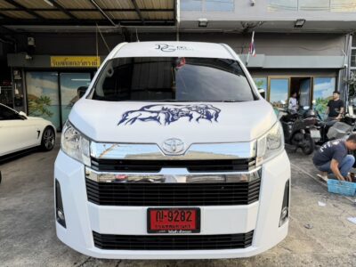 สติ๊กเกอร์ติดรถตู้