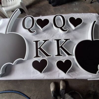 ตัดสติ๊กเกอร์